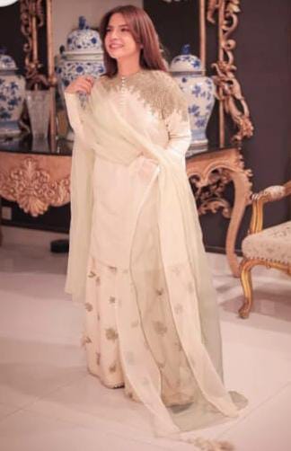Azadi sale 50% Arabi lawn 3pcs suit summer collection