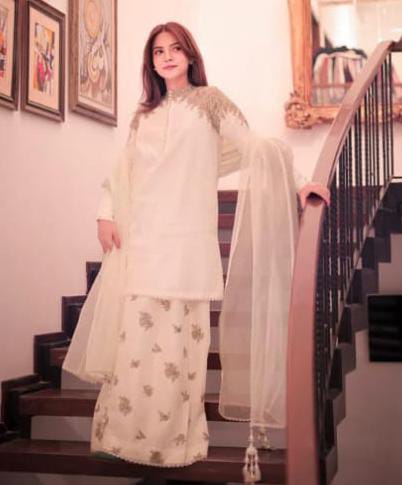 Azadi sale 50% Arabi lawn 3pcs suit summer collection
